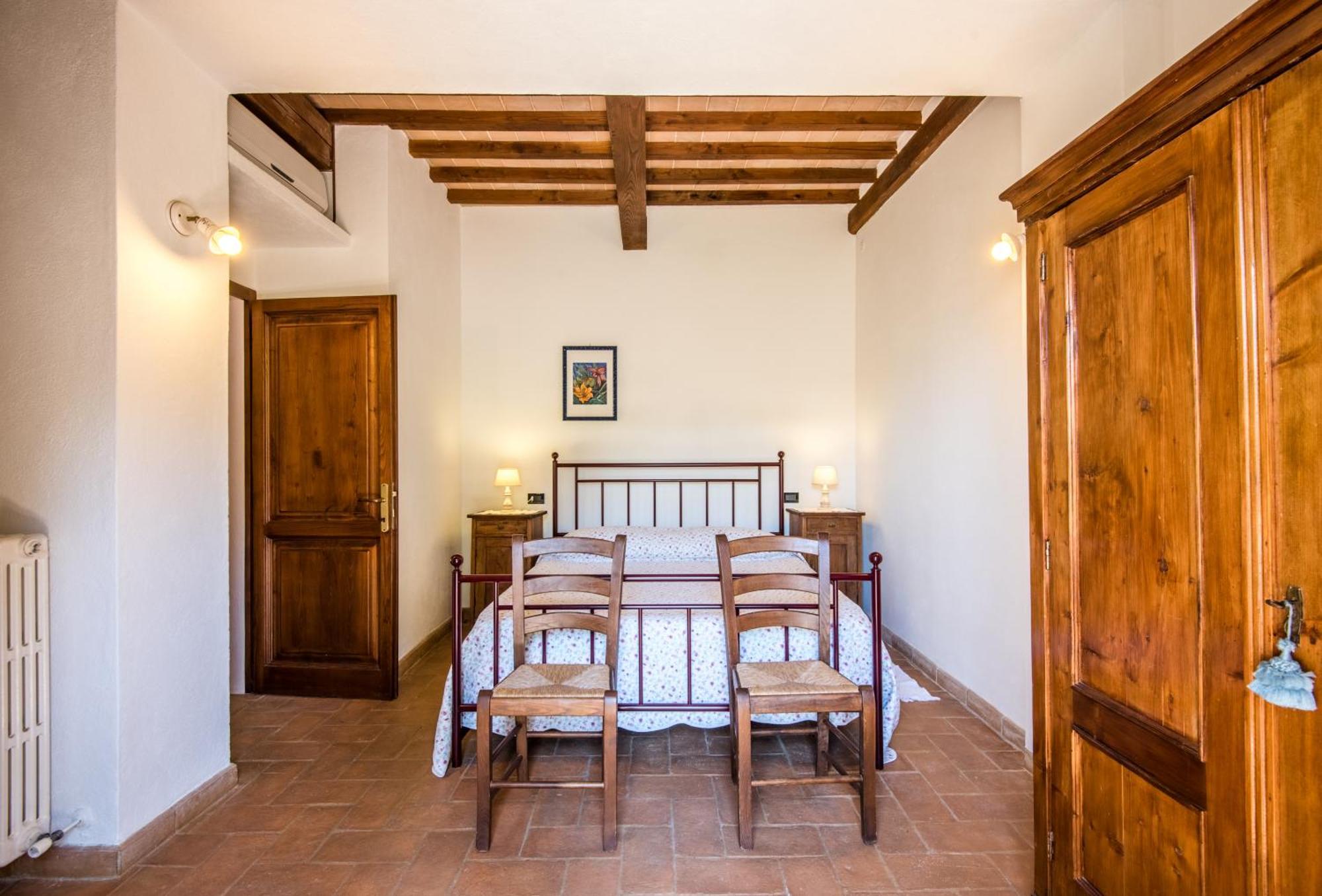 Glicine Apartment Podere Giardino Montalcino Buitenkant foto